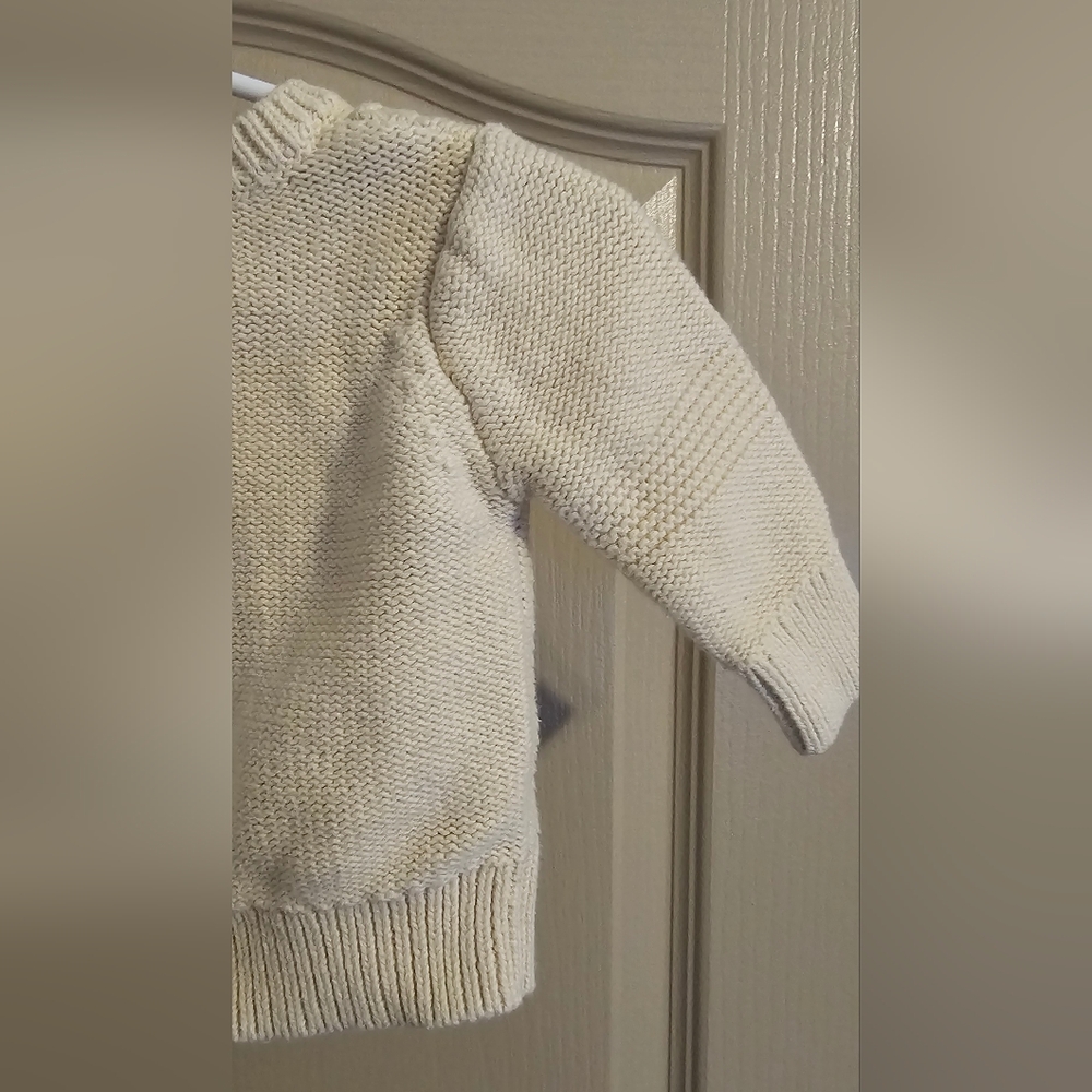 Baby Gap Cable Knit Pullover Sweater Size 3-6mos Old - Picture 6 of 7